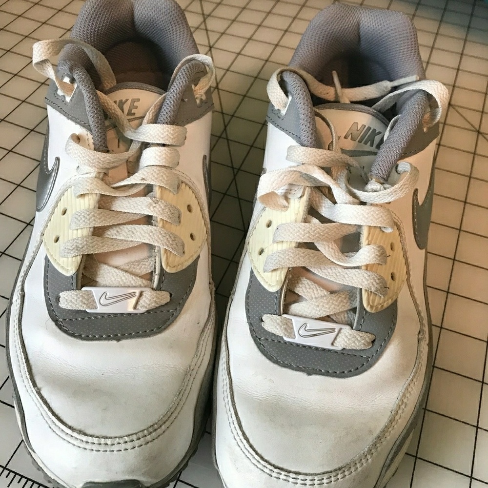Womens Nike sneakers
